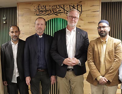Minister Johan Pehrson besökte Guds Hus